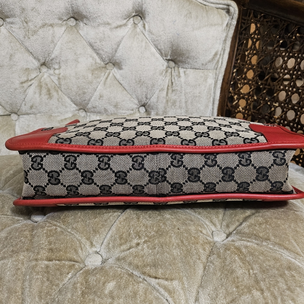 Vintage Gucci Red and Beige Monogram Shoulder Bag - Picture 12 of 12